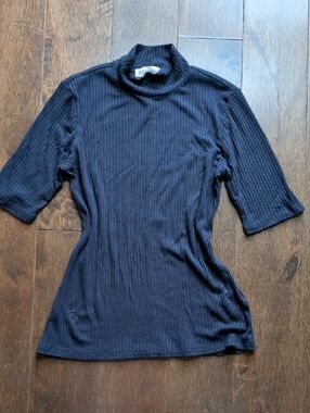 Philosophy Black Ribbed Mock-Neck Top‎